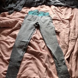 Grey gym shark leggings